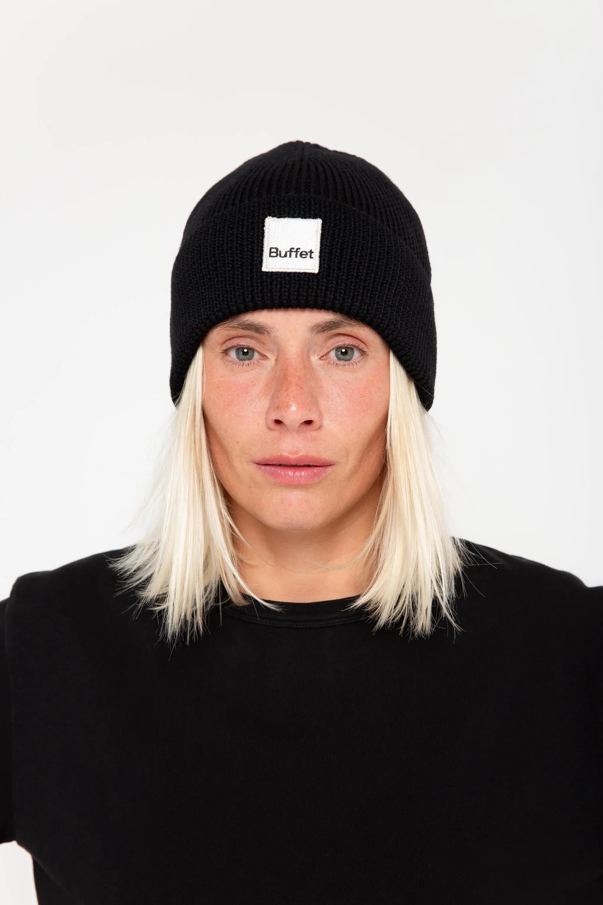 Black classic merino beanie