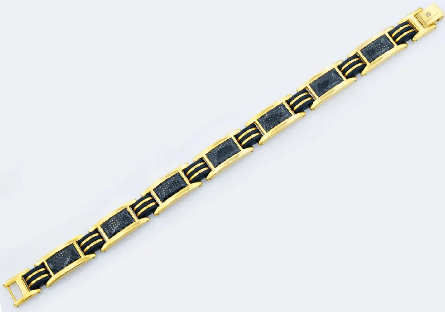 Blackjack Men's Bracelet Gold-Toned SS & Carbon Fiber BJB199G