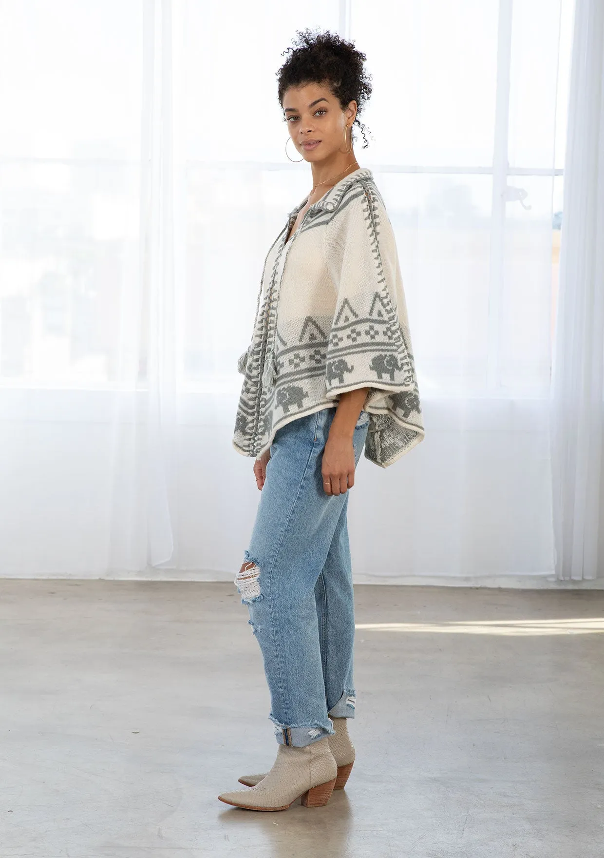Cozy Western Patterned Pullover Poncho