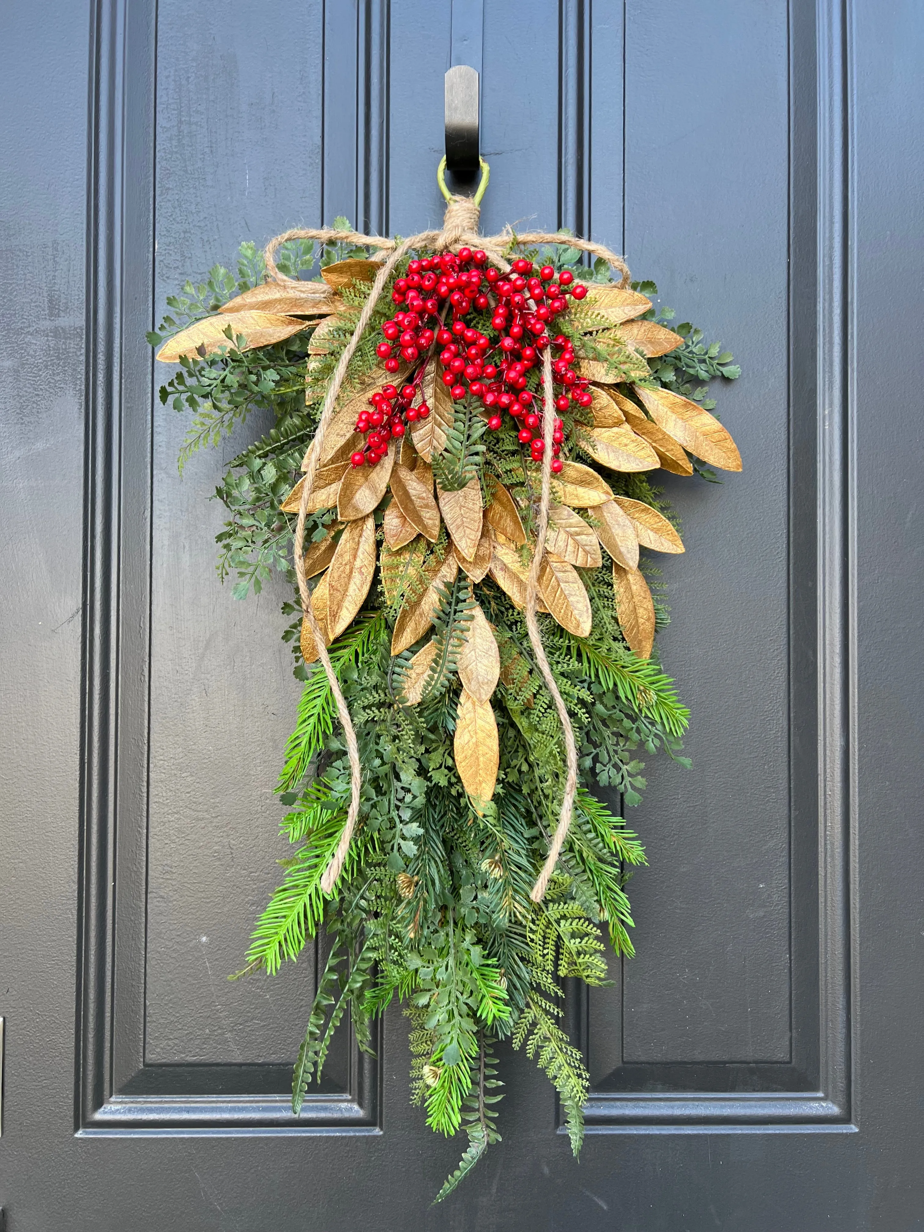 Golden Bay Leaf and Red Berry Christmas Swag