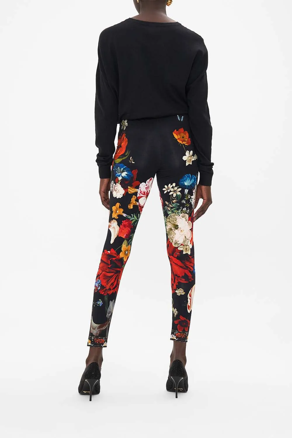 LEGGINGS A STILL LIFE