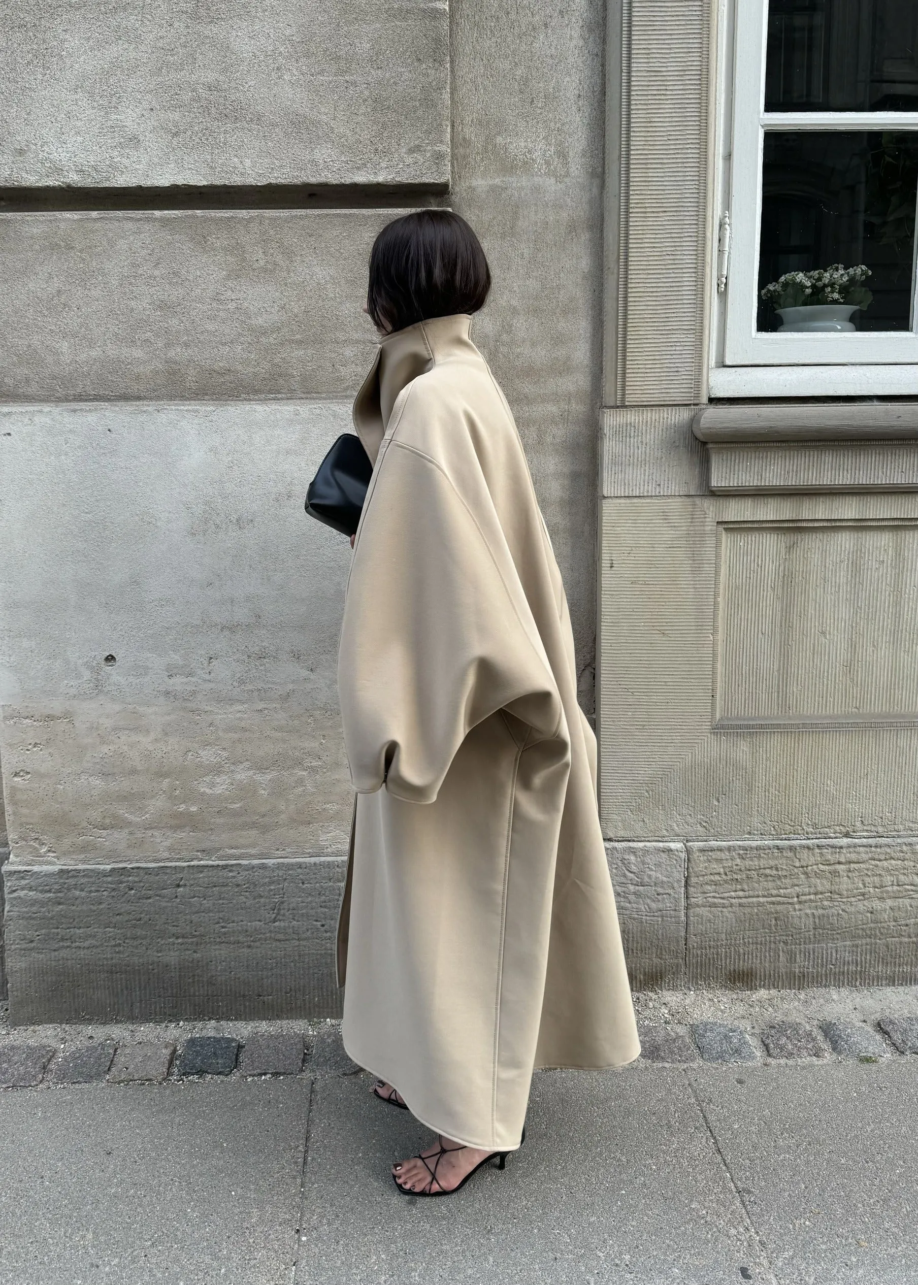 Mia Coat in beige - Mid-Season