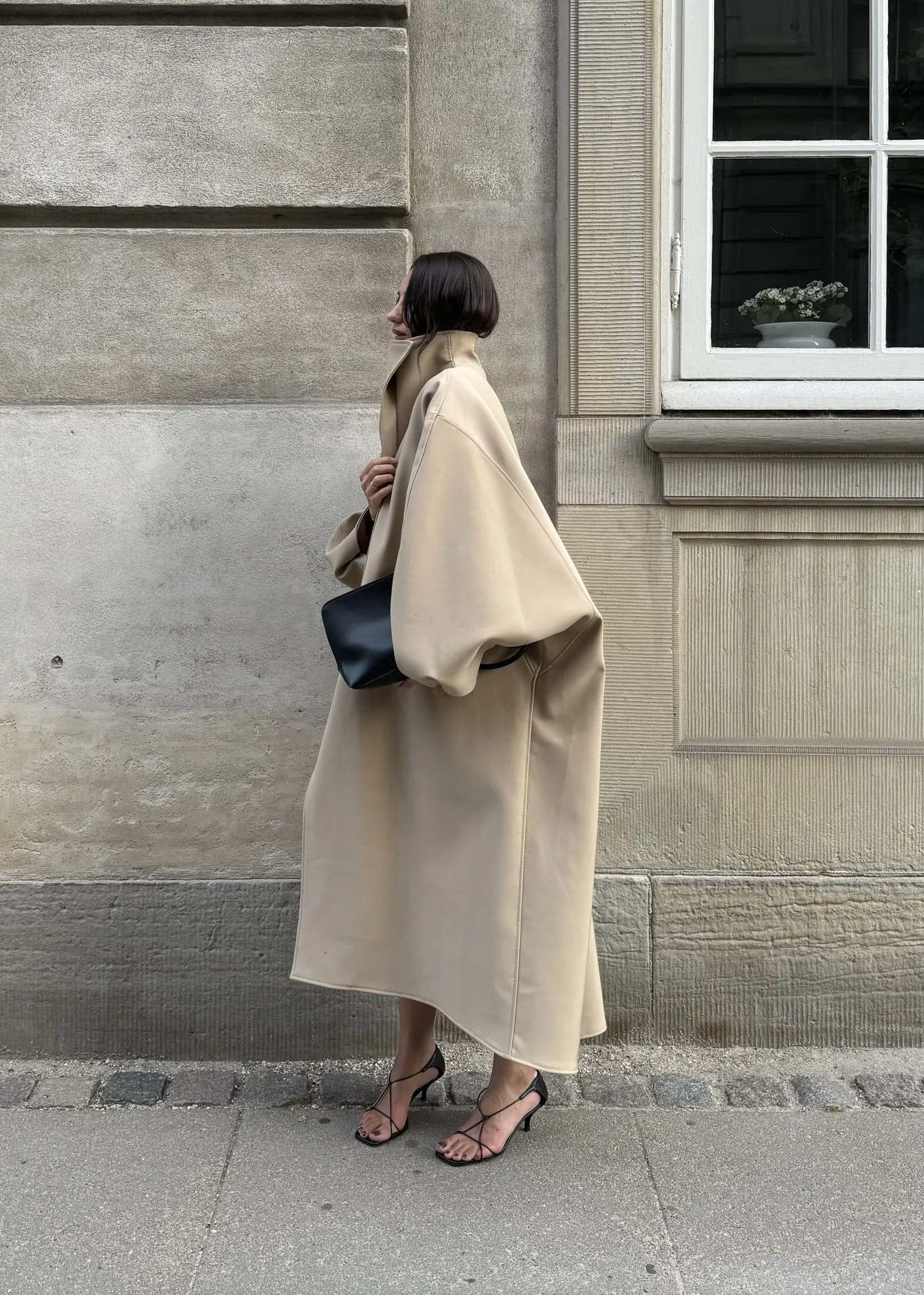 Mia Coat in beige - Mid-Season